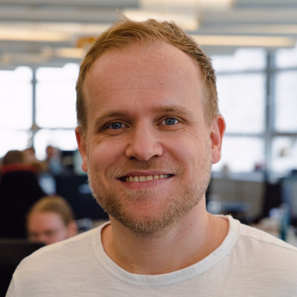Christopher Bahner im Büro